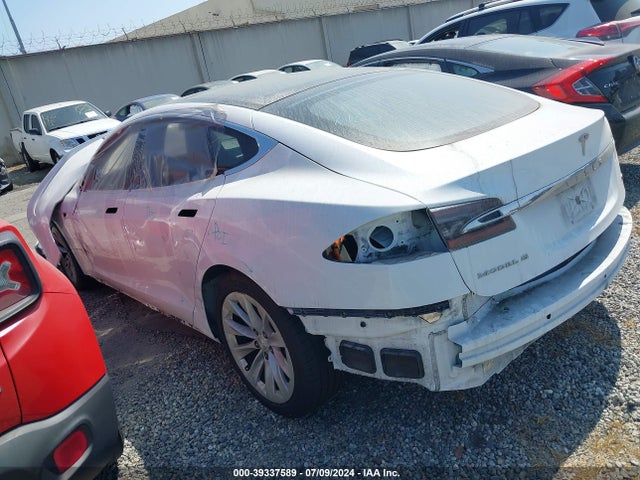 Tesla Model S 60/70/75/85 2016 5YJSA1E18GF160457 Image 3