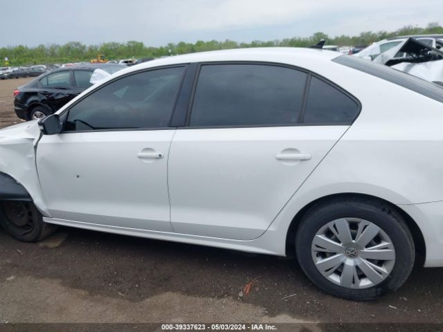 3VWD17AJ4EM368732 Volkswagen Jetta 1.8t Se