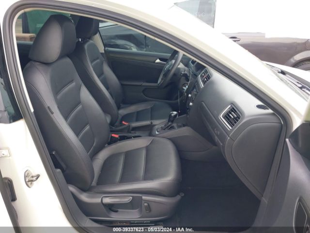 3VWD17AJ4EM368732 Volkswagen Jetta 1.8t Se