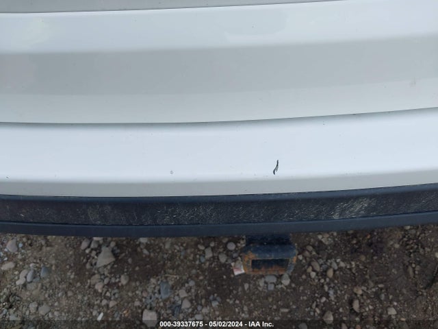 Toyota RAV4 LE 2017 2T3BFREV6HW661202 Image 18