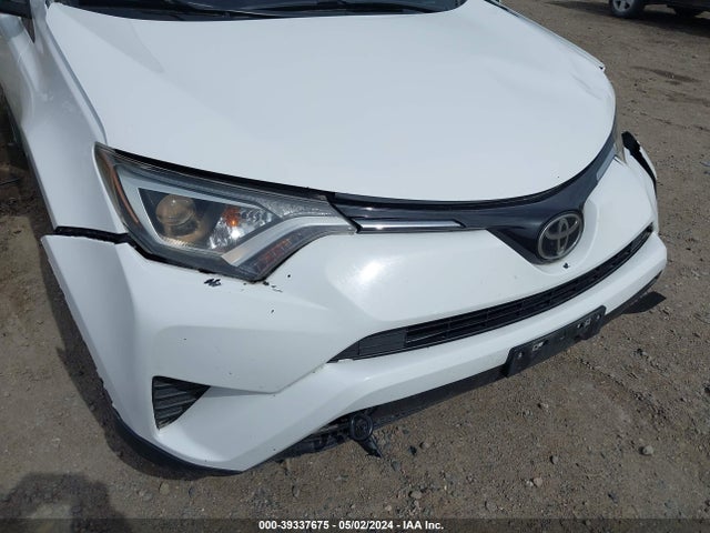 Toyota RAV4 LE 2017 2T3BFREV6HW661202 Image 21