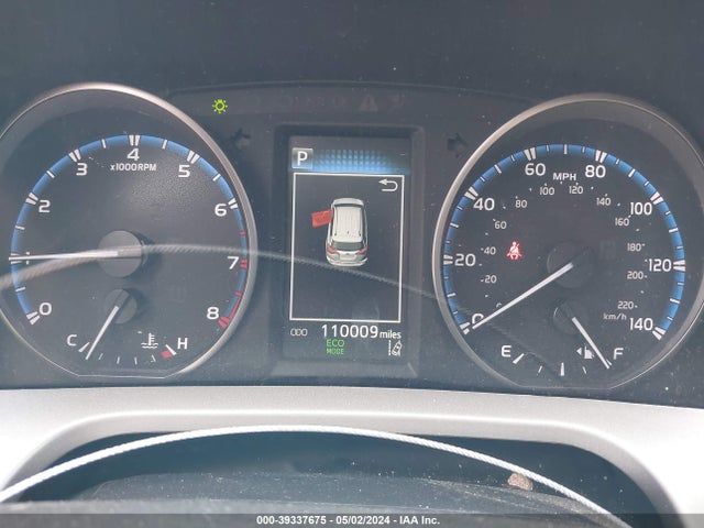 Toyota RAV4 LE 2017 2T3BFREV6HW661202 Image 7