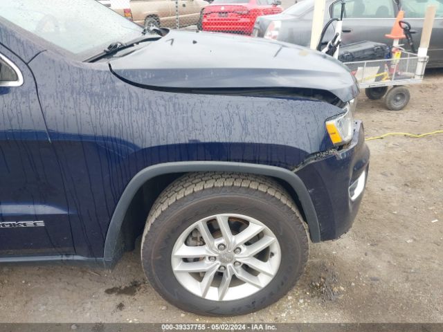 1C4RJFAG1JC322150 Jeep Grand Cherokee Laredo E 4x4