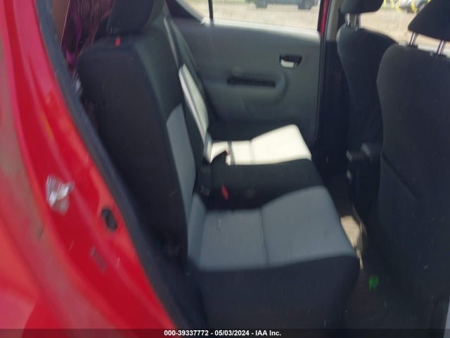 Toyota Prius C Three 2014 JTDKDTB37E1079285 Image 8