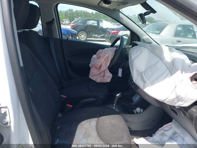 Chevrolet Spark Ls Cvt 2018 KL8CB6SA4JC467348 Image 5