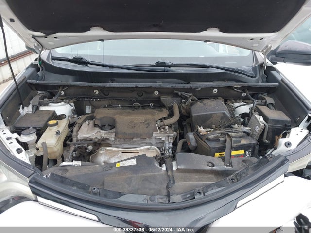Toyota RAV4 LE 2017 2T3ZFREV4HW312778 Image 10