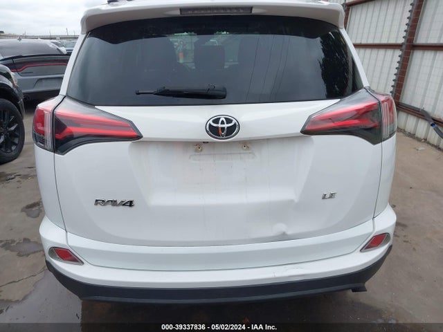 Toyota RAV4 LE 2017 2T3ZFREV4HW312778 Image 16