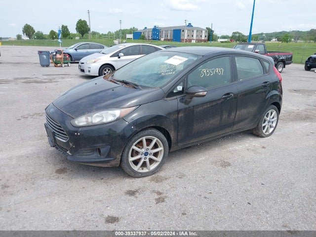 Ford FIESTA SE 2015 3FADP4EJ2FM200606 Image 2