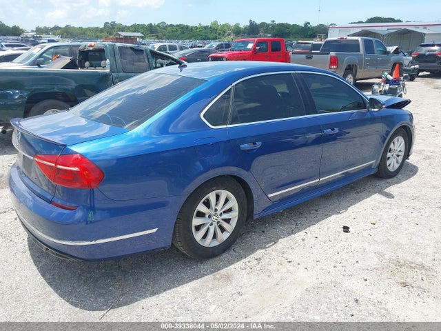 1VWAT7A37GC047691 Volkswagen Passat 1.8t R-line