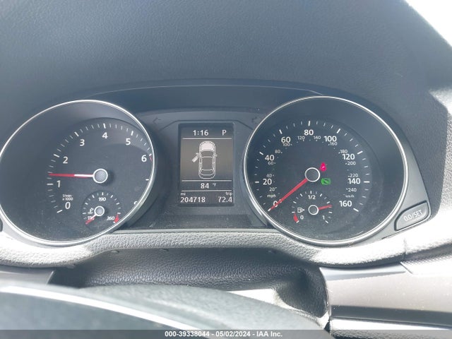 1VWAT7A37GC047691 Volkswagen Passat 1.8t R-line