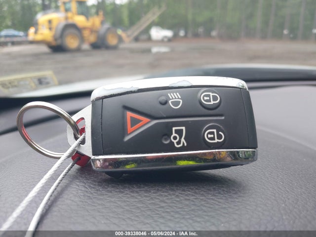 2012 JAGUAR XF SAJWA0FB8CLS29207 Photo 10