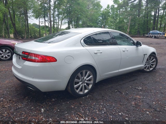2012 JAGUAR XF SAJWA0FB8CLS29207 Photo 3