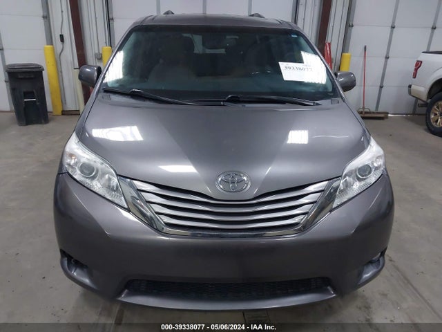 Toyota Sienna Xle 8 Passenger 2017 5TDYZ3DC2HS887494 Image 12