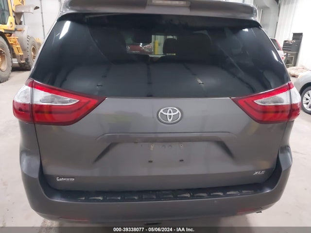Toyota Sienna Xle 8 Passenger 2017 5TDYZ3DC2HS887494 Image 16