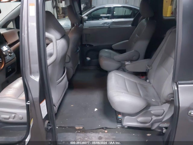 Toyota Sienna Xle 8 Passenger 2017 5TDYZ3DC2HS887494 Image 8