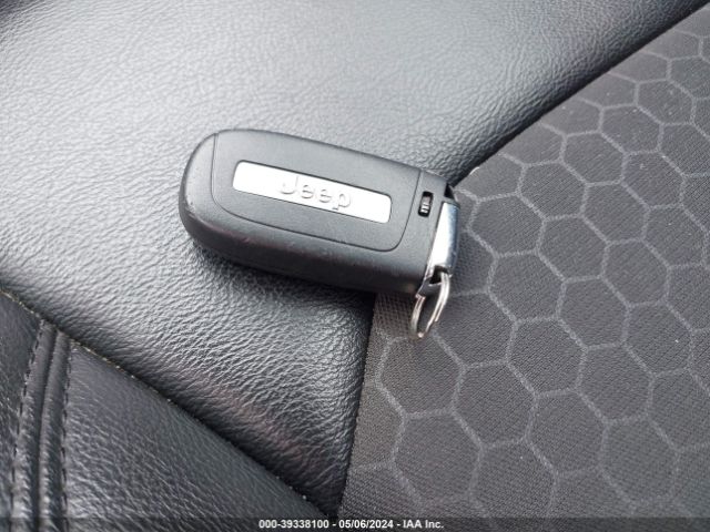 3C4NJDBB7JT395274 Jeep Compass Altitude 4x4