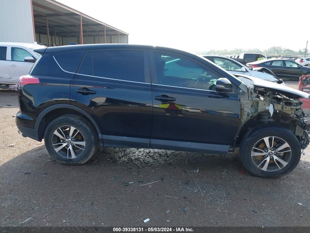 Toyota Rav4 Xle 2018 2T3WFREV2JW467242 Image 13