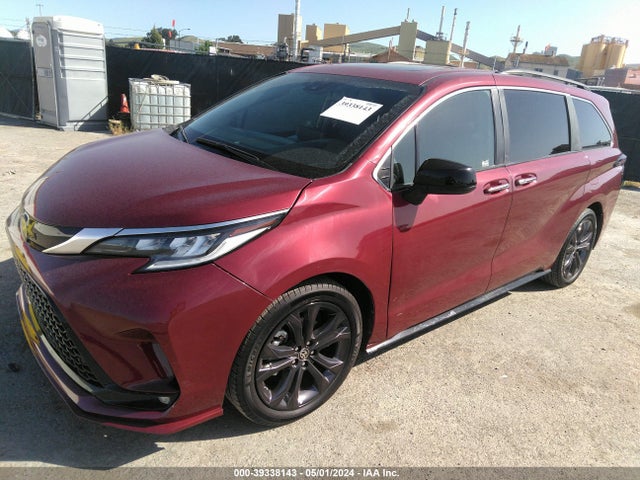Toyota Sienna Xse 2021 5TDXRKEC7MS043272 Image 2