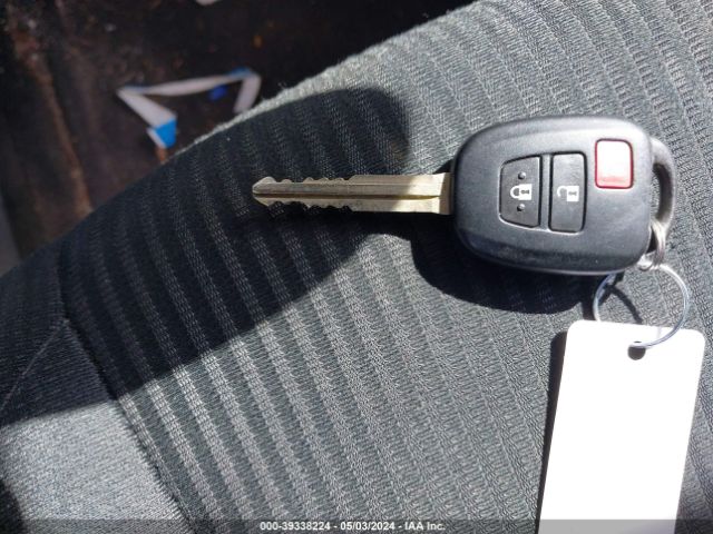 2T3RFREV4FW264664 Toyota Rav4 Xle