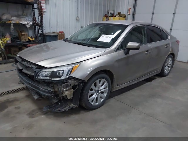 Subaru Legacy 2.5i Premium 2015 4S3BNBC66F3031492 Image 2