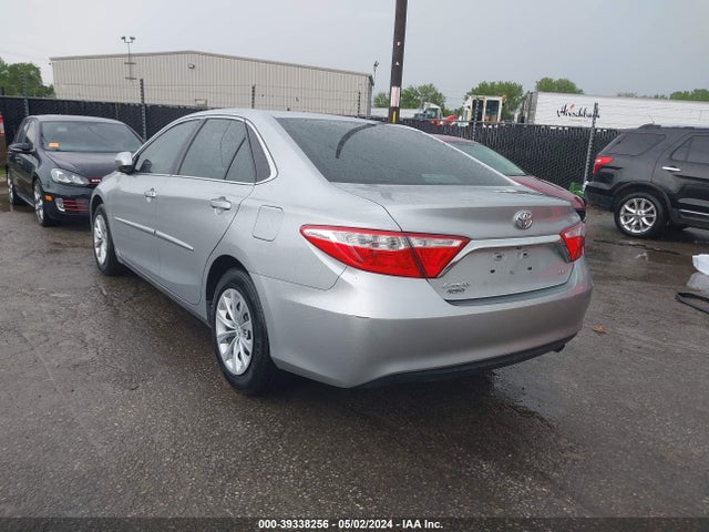 Toyota CAMRY LE 2016 4T4BF1FK1GR546820 Image 3