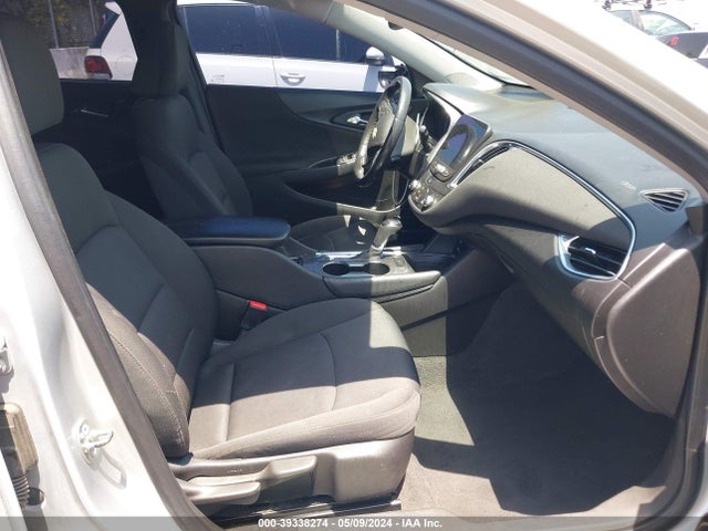 Chevrolet MALIBU LT 2018 1G1ZD5ST3JF147954 Image 5