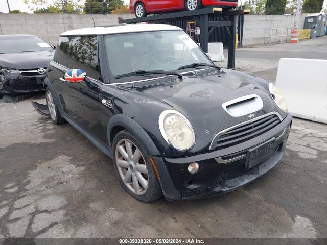 2006 MINI COOPER S WMWRE33586TJ37001 Photo 0