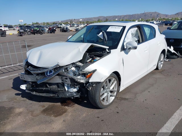 JTHKD5BHXF2219671 Lexus CT 200H