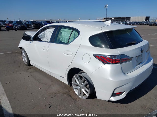 JTHKD5BHXF2219671 Lexus CT 200H
