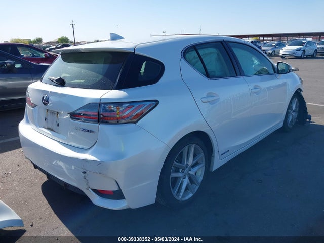 JTHKD5BHXF2219671 Lexus CT 200H