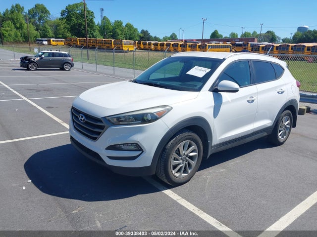 Hyundai TUCSON SE 2016 KM8J33A42GU146929 Image 2