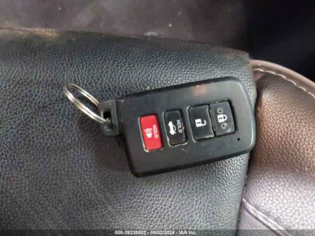 2T1BURHE9FC382545 Toyota Corolla Le Premium