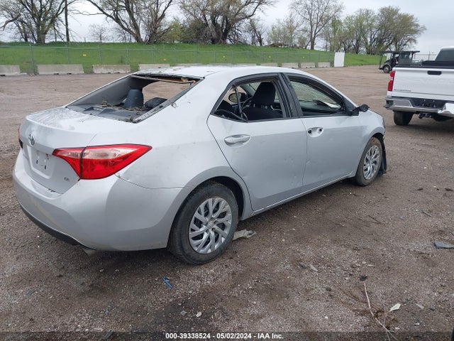 Toyota COROLLA LE 2018 2T1BURHE4JC071744 Image 4