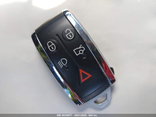 2012 JAGUAR XF SAJWA0FB5CLS59202 Photo 10