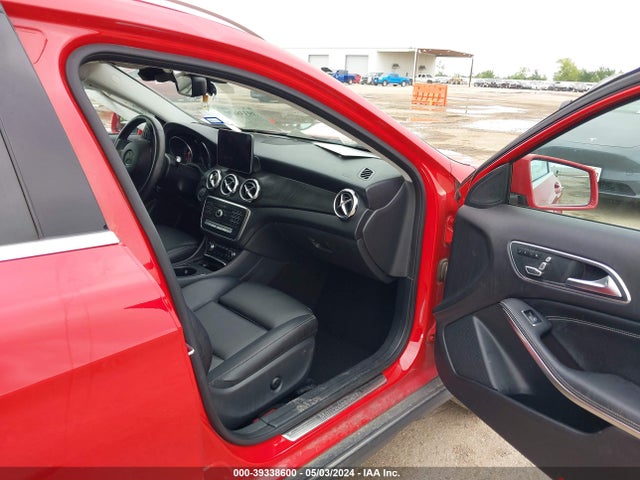 Mercedes-Benz GLA 250 2019 WDCTG4EB6KU013688 Image 5