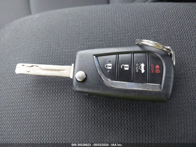 Toyota COROLLA LE 2021 5YFEPMAE6MP244511 Image 11