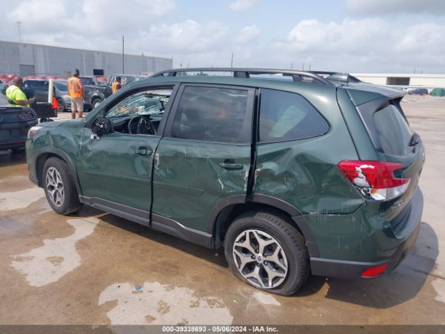 JF2SKAEC9NH416845 Subaru Forester Premium
