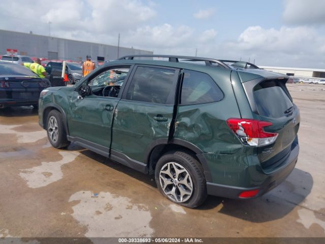 JF2SKAEC9NH416845 Subaru Forester Premium