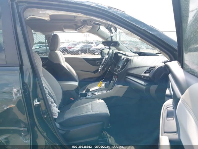 JF2SKAEC9NH416845 Subaru Forester Premium