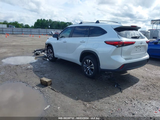 Toyota Highlander Xle 2023 5TDKDRBH1PS036498 Image 3