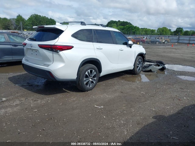 Toyota Highlander Xle 2023 5TDKDRBH1PS036498 Image 4