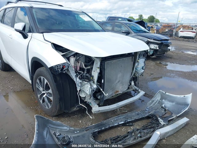 Toyota Highlander Xle 2023 5TDKDRBH1PS036498 Image 6