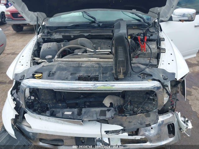 RAM 1500 Laramie  4x4 5'7 Box 2017 1C6RR7NTXHS823924 Image 10