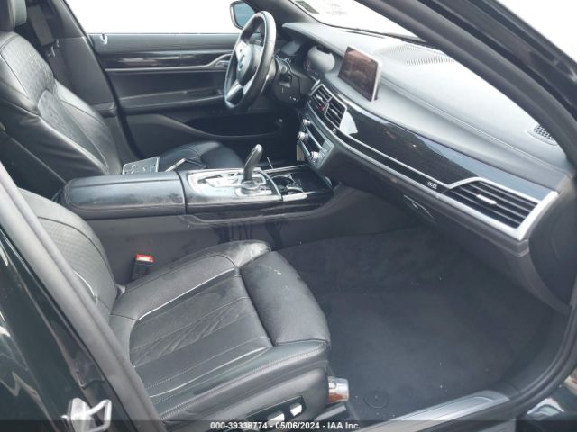 WBA7T2C02LGF96897 BMW 740I