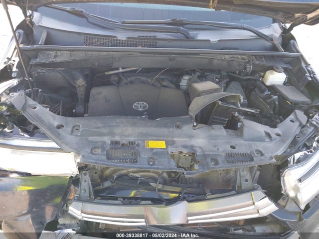 Toyota Highlander Xle 2018 5TDJZRFH7JS551357 Image 10