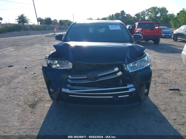 Toyota Highlander Xle 2018 5TDJZRFH7JS551357 Image 12