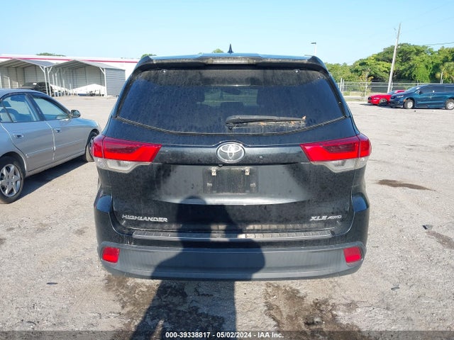 Toyota Highlander Xle 2018 5TDJZRFH7JS551357 Image 16