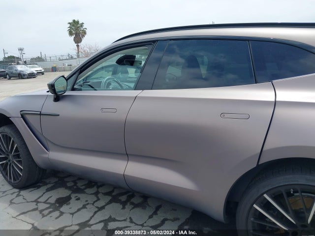 Aston Martin DBX 2022 SD7VUJAWXNTV04385 Image 15