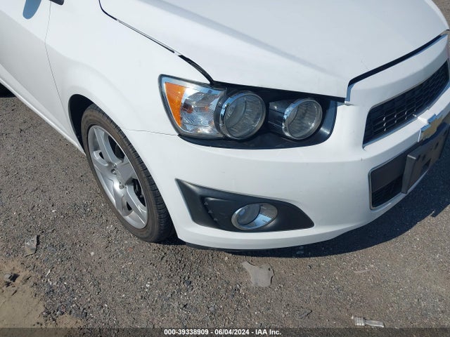 Chevrolet Sonic Ltz Auto 2015 1G1JE6SB5F4202205 Image 6