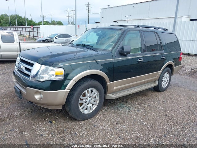 Ford Expedition Xlt 2014 1FMJU1J5XEEF62731 Image 2